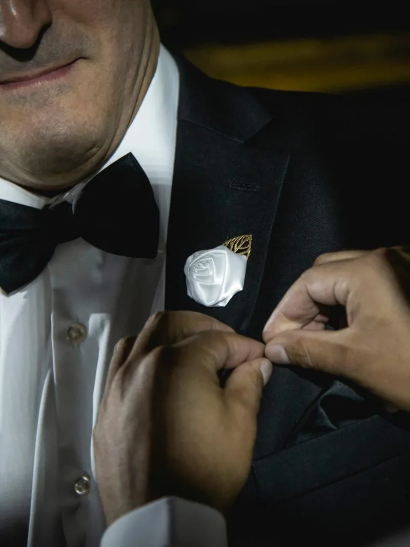 Silk Rose Gentleman's Premium Handmade Flower Lapel Pin Boutonniere Flower Boutonniere Pins for Men Wedding Groom Ball Party