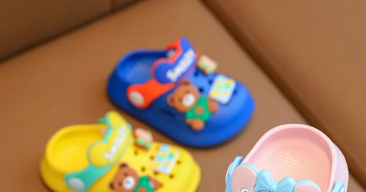 2026 Summer Baby Girl Sandals Cute Cartoon Slippers Newborn Infant Indoor Bath Anti-slip Shoes Baby Boy Beach Sandals