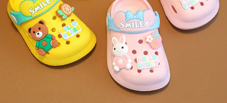2026 Summer Baby Girl Sandals Cute Cartoon Slippers Newborn Infant Indoor Bath Anti-slip Shoes Baby Boy Beach Sandals