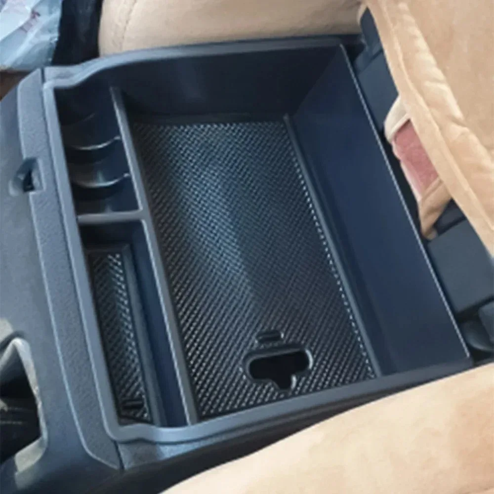 Center Console Organizer For Toyota Hilux Fortuner 2016 - 2024 Car Armrest Storage Box Built-In Non-Slip Mats Tray Pallet Holder