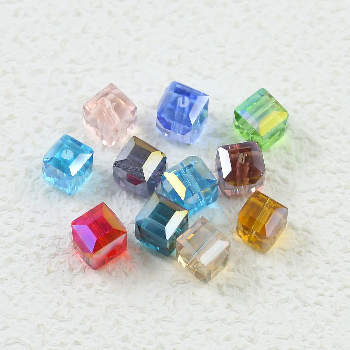 WLYeeS 2 3 4 6 8mm Square shape Austrian crystal beads Square Glass Loose Spacer Bead for Jewelry Bracelet Necklace Making DIY