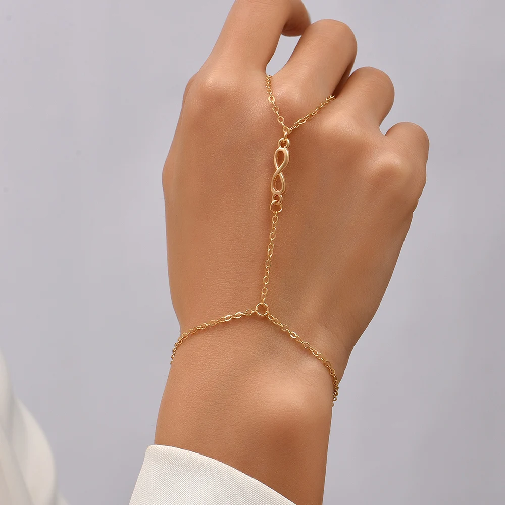 Simple Heart Pendant Chain Bracelet Link Connected Gold Plated Wide Finger Ring Bracelets for Women Link Hand Harness Jewelry