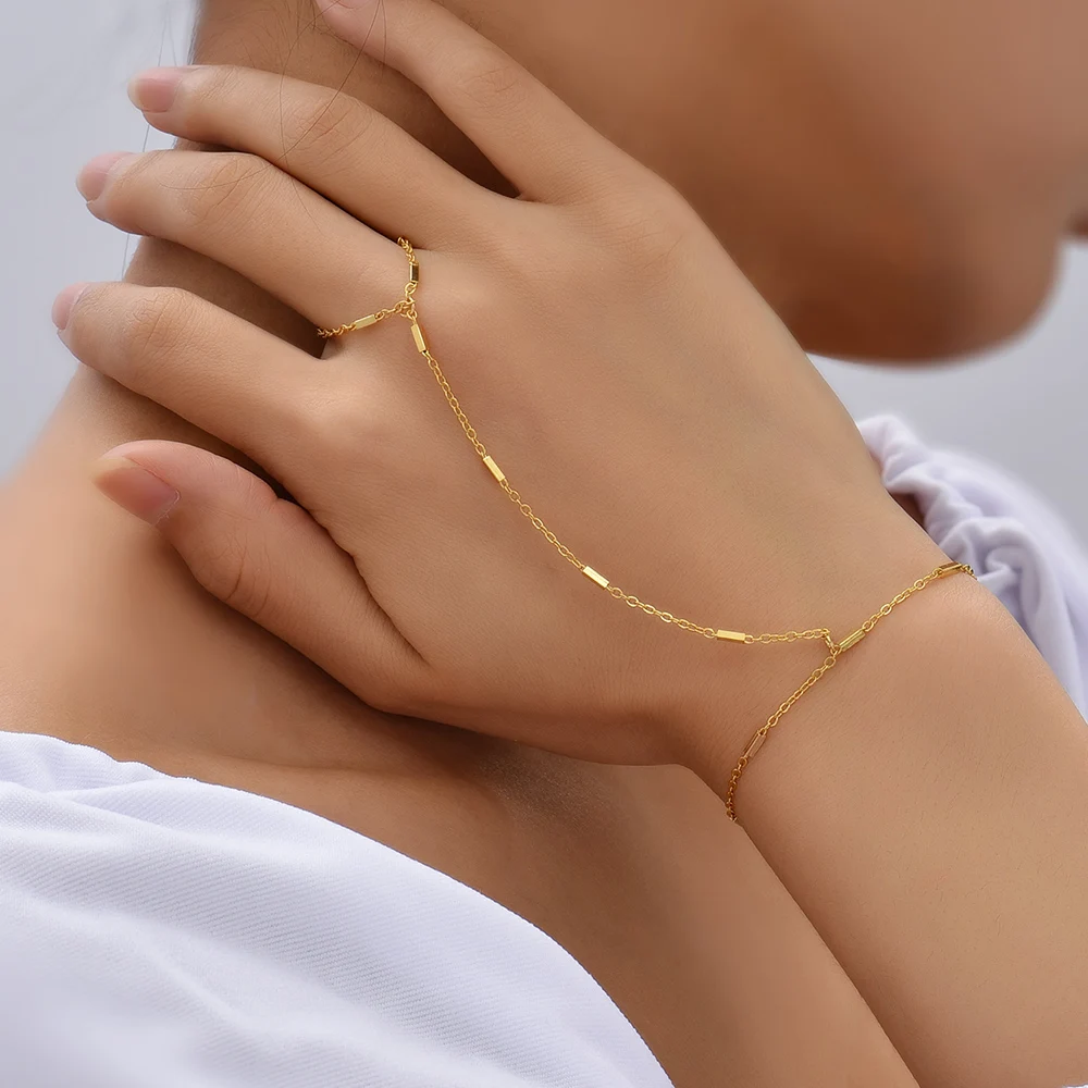 Simple Heart Pendant Chain Bracelet Link Connected Gold Plated Wide Finger Ring Bracelets for Women Link Hand Harness Jewelry