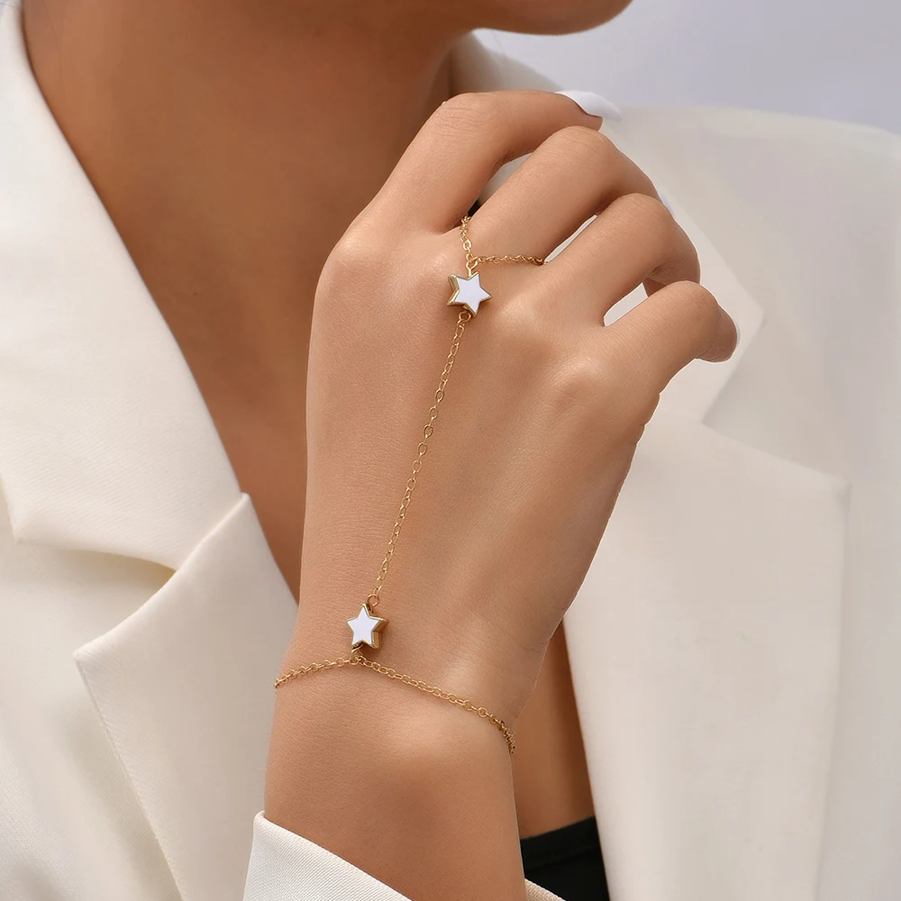 Simple Heart Pendant Chain Bracelet Link Connected Gold Plated Wide Finger Ring Bracelets for Women Link Hand Harness Jewelry