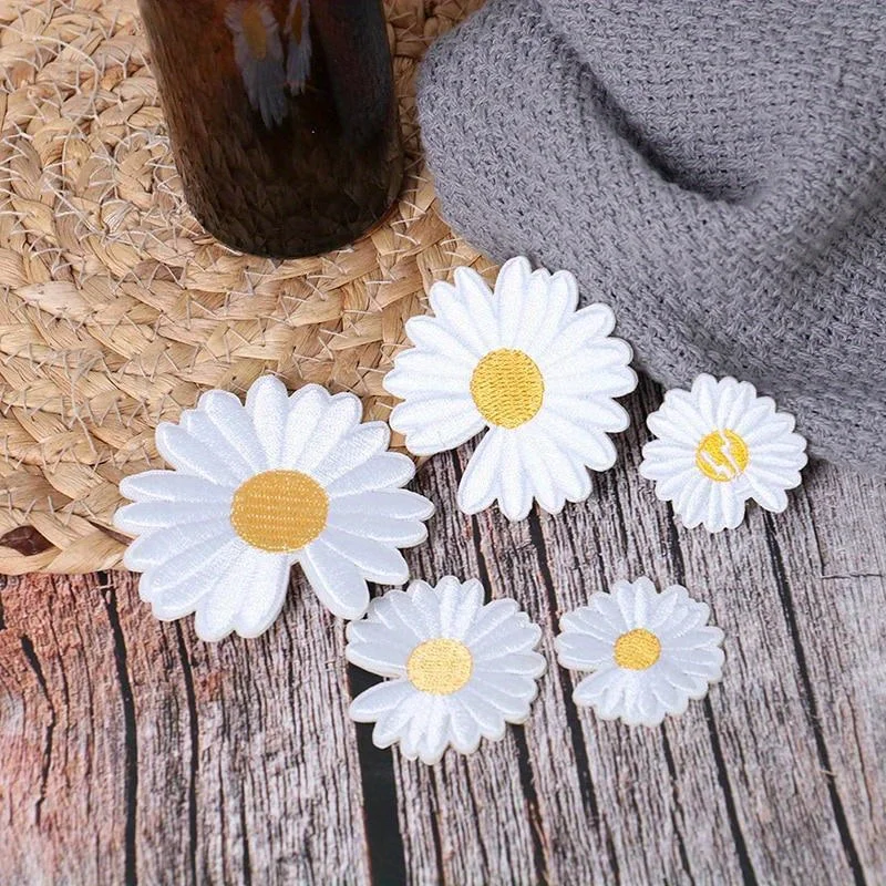 5pcs DIY Small Sun Flower Daisy Embroidery Patches for Clothing Iron on Clothes Sticker Stripe Iron-on Applique Hole Repair