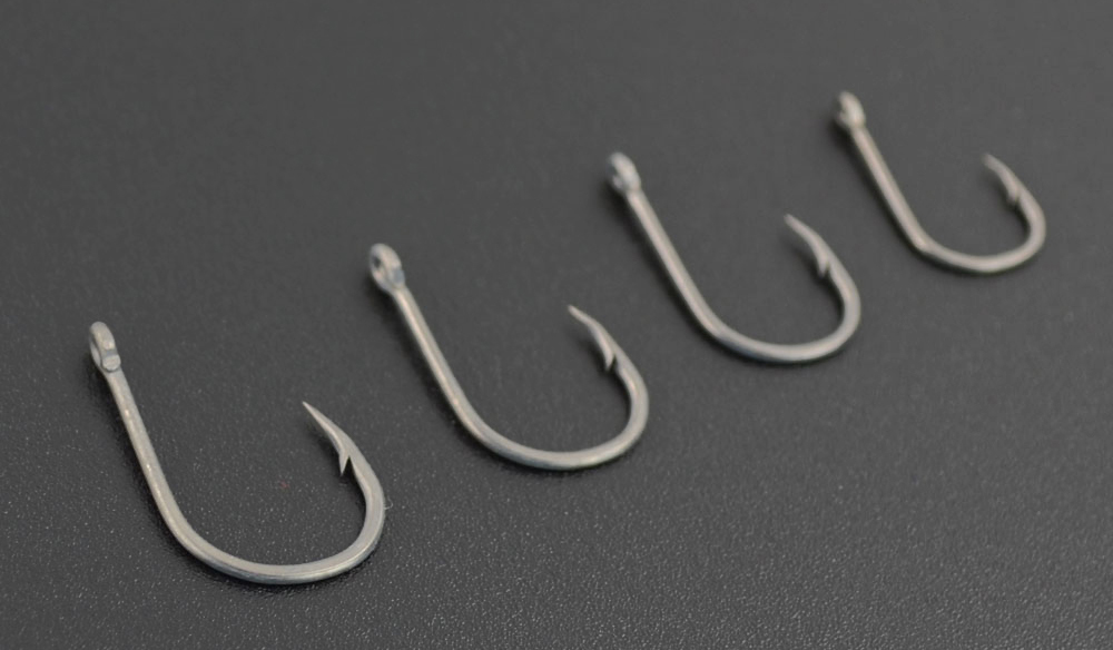 Hirisi 50pcs Barbed Coated Carp Fishing Hooks with Eye Design in Japan Made by High Carbon Steel 8001