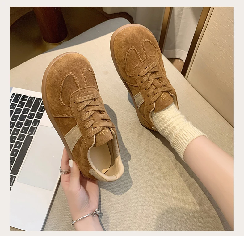 Autumn/Winter Fashion Trend Women's Casual Shoes College Style Wide Toe Soft Comfortable Flat Shoes Outdoor Casual Sports Shoes
