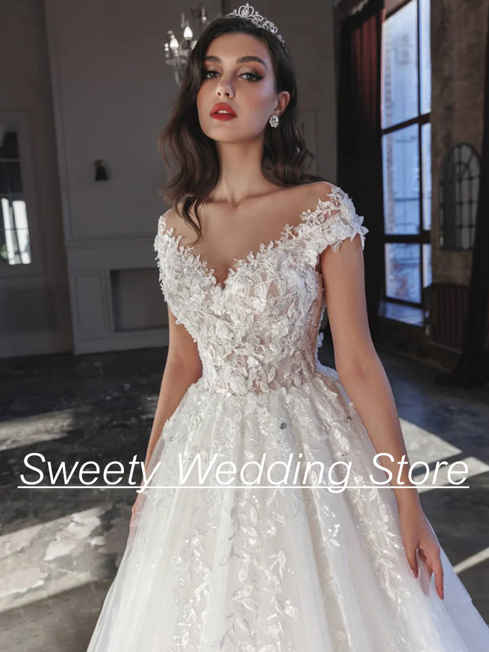 White Ivory Wedding Dress Off The Shoulder V Neck Flowers Applique Back Zipper Buttons Sweep Train Bridal Gown Robe De Mariee