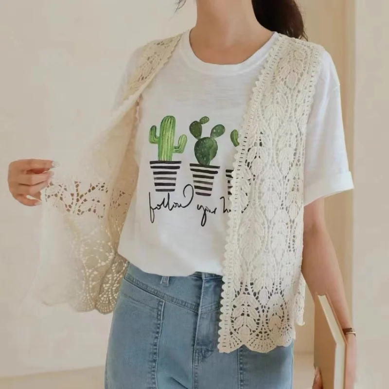 Boho Crochet Knit Vest for Women Cover Up Floral Embroidery Sleeveless Open Front Cardigan Tops Summer Vacation Outfit