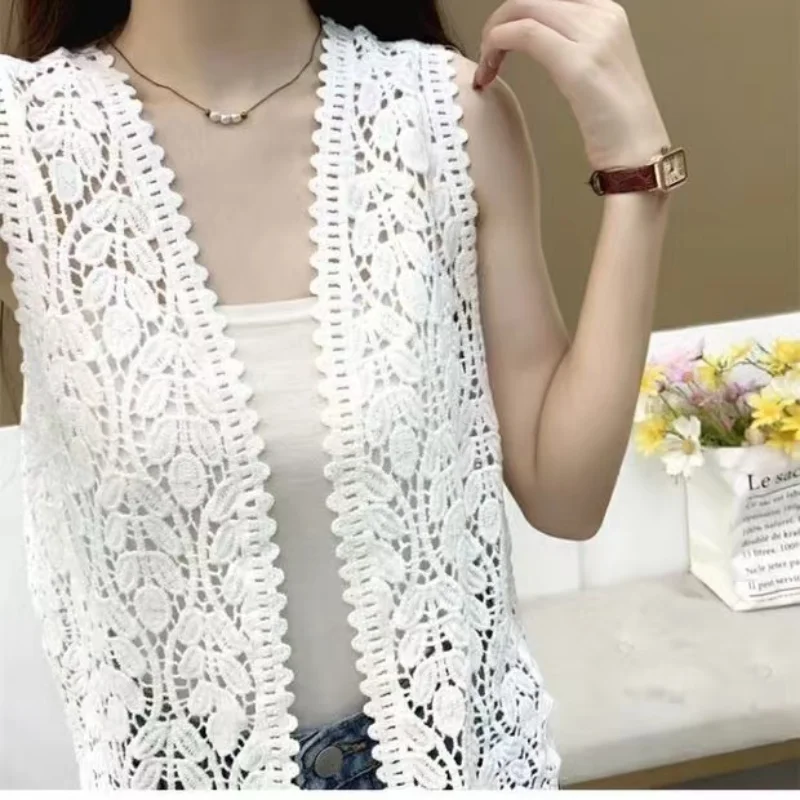 Boho Crochet Knit Vest for Women Cover Up Floral Embroidery Sleeveless Open Front Cardigan Tops Summer Vacation Outfit