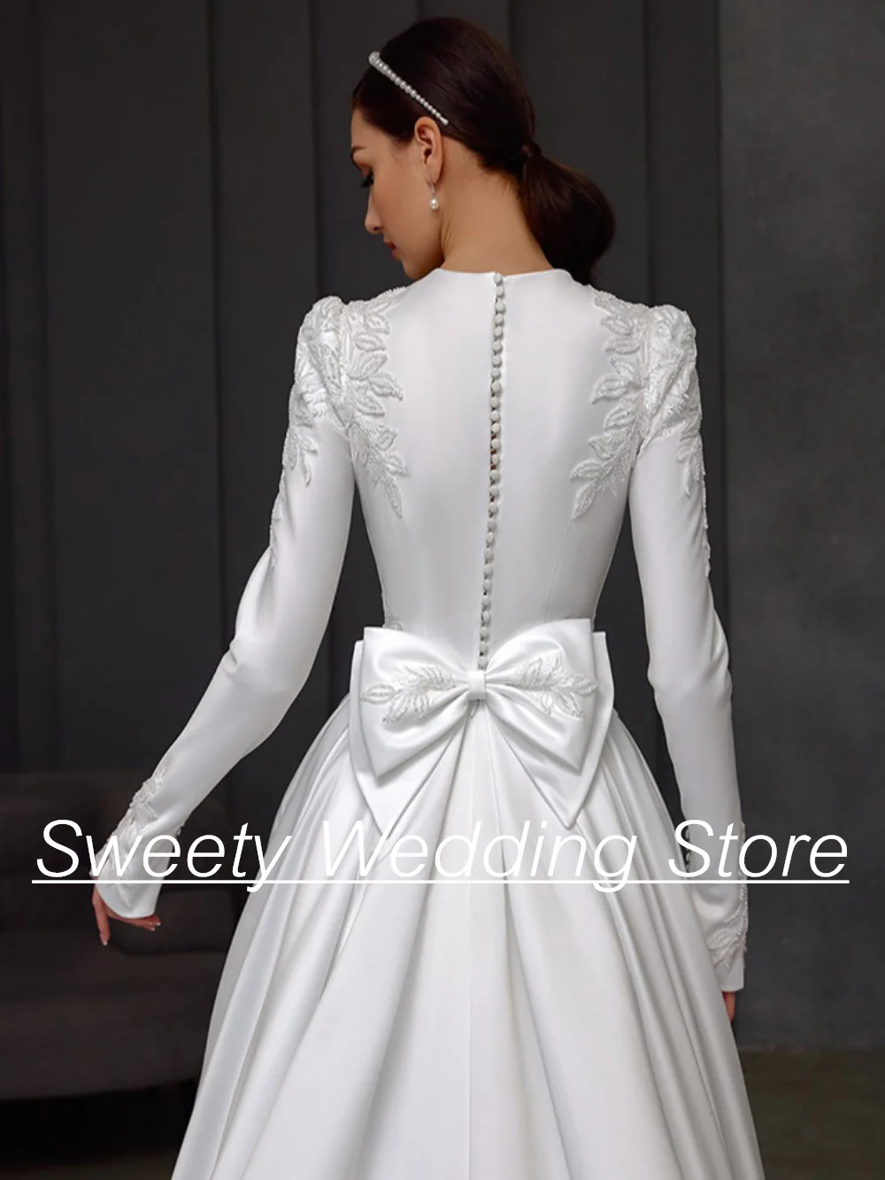 Modest Wedding Dress Customized Long Sleeves Beading Applique Court Train A Line Satin Muslim Bridal Gown Vestido De Noiva