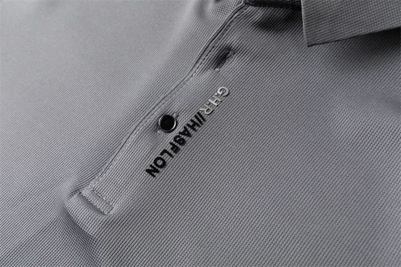 New Men's Business Casual Long Sleeved Shirt with Badge Solid Color Polo Shirt Fashionable Breathable Comfortable Versatile Top