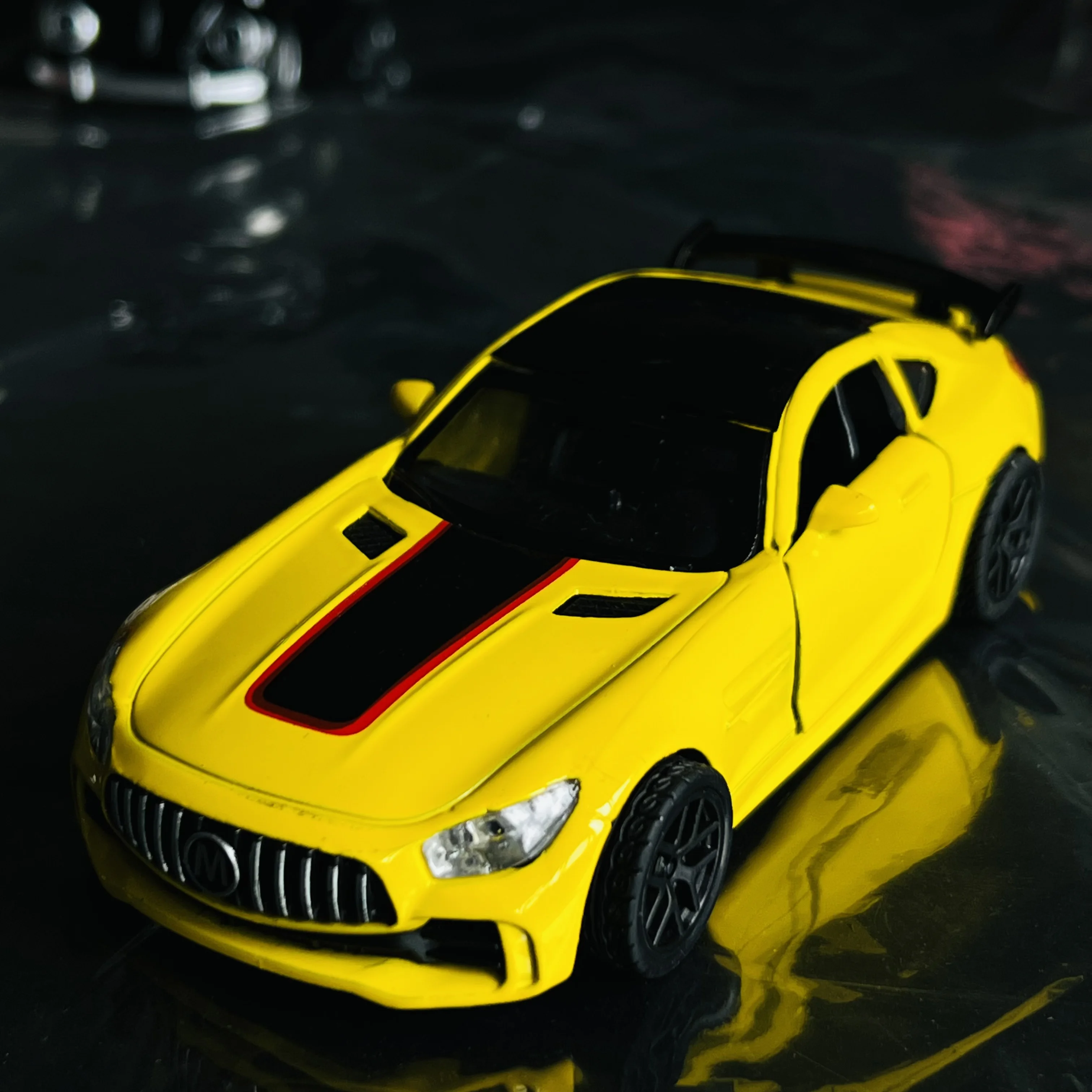 Simulation alloy car model, children's cool sports car model, boys' toy car