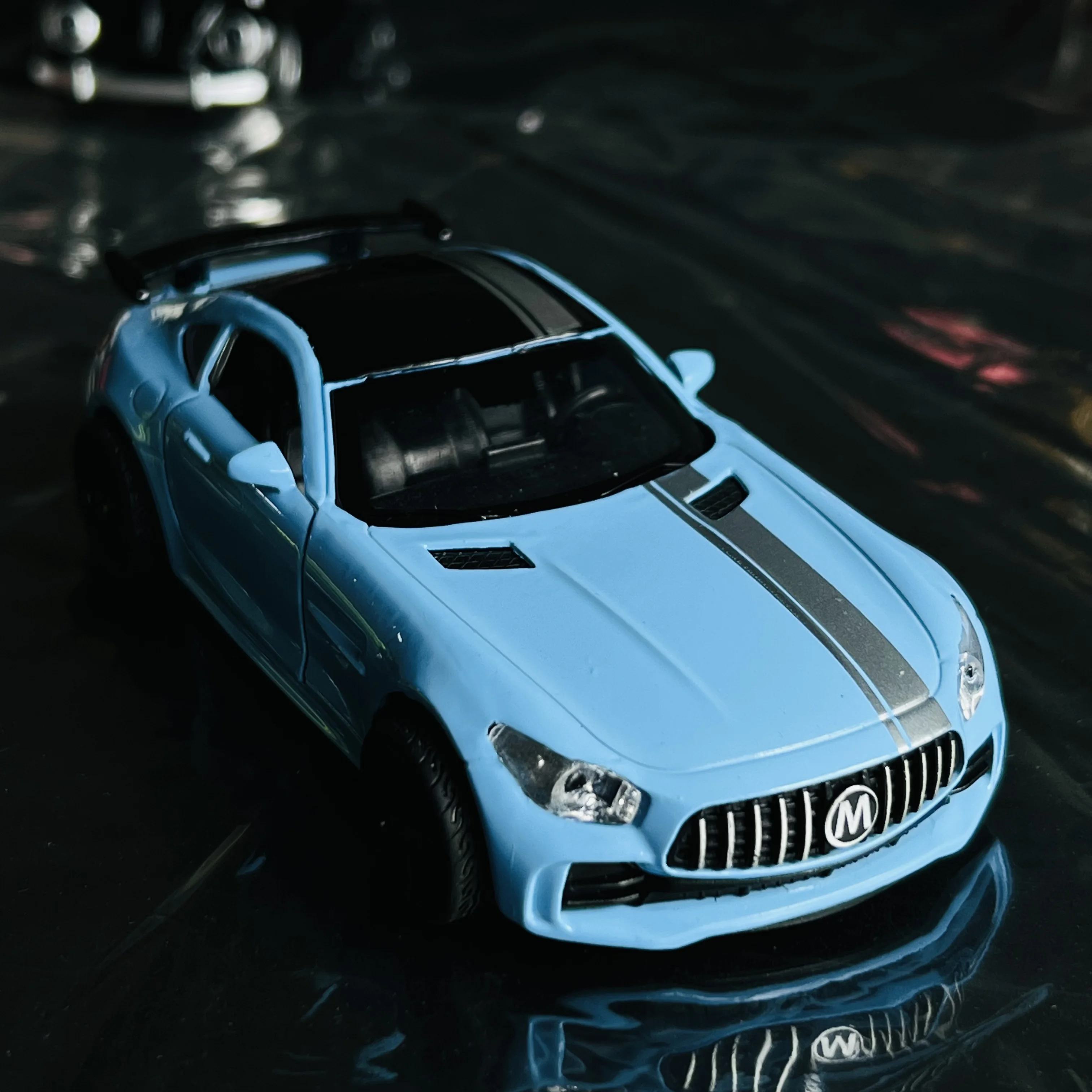 Simulation alloy car model, children's cool sports car model, boys' toy car