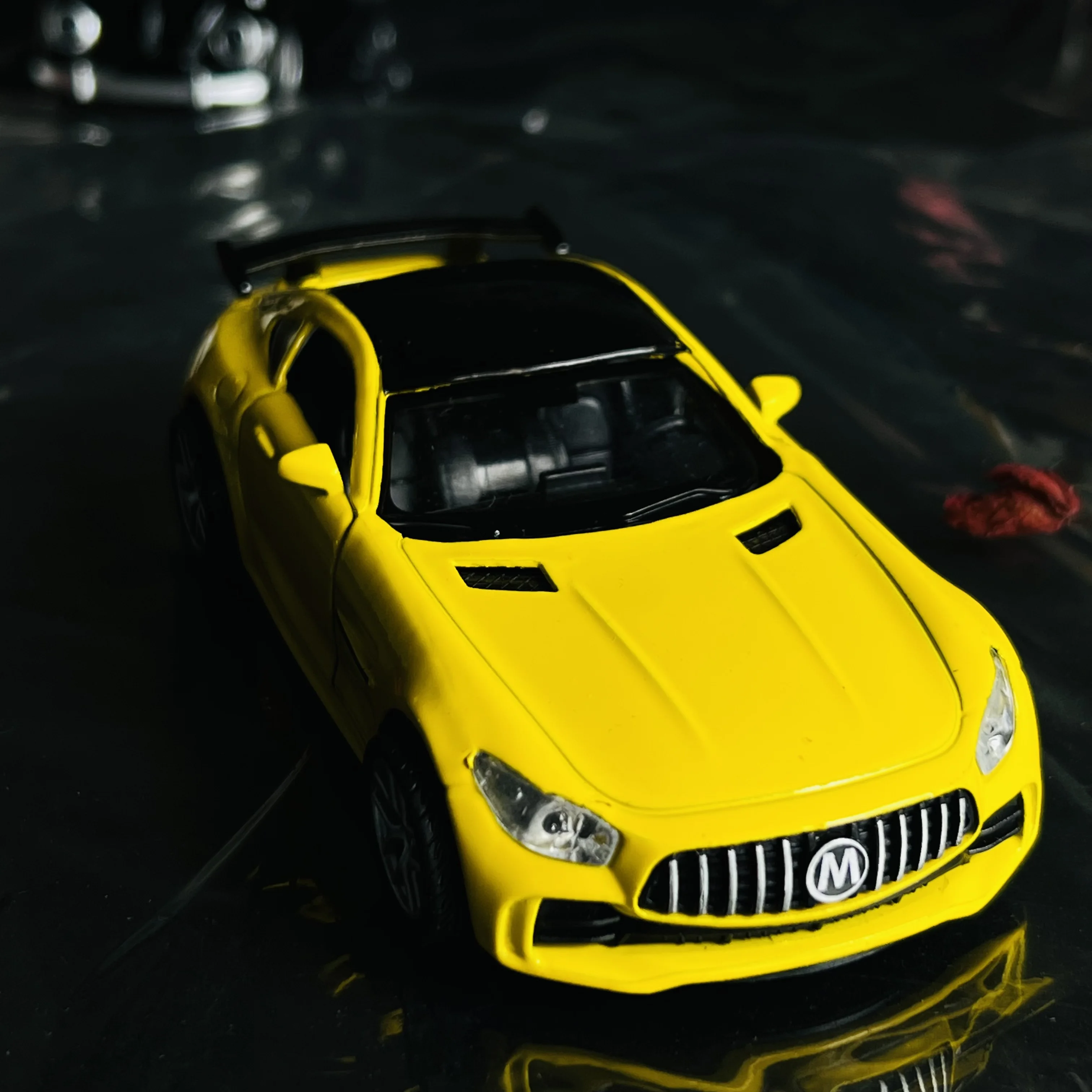 Simulation alloy car model, children's cool sports car model, boys' toy car