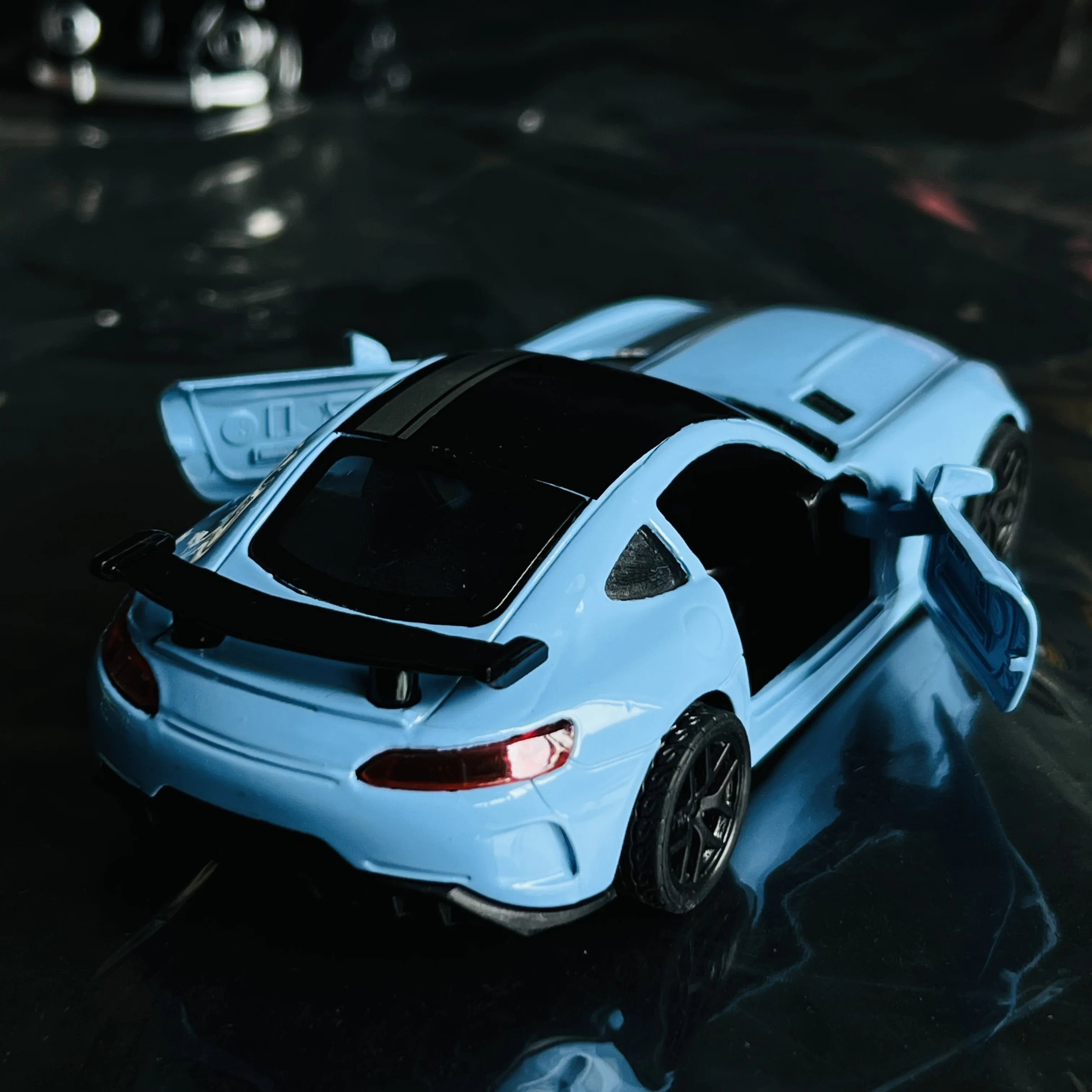 Simulation alloy car model, children's cool sports car model, boys' toy car