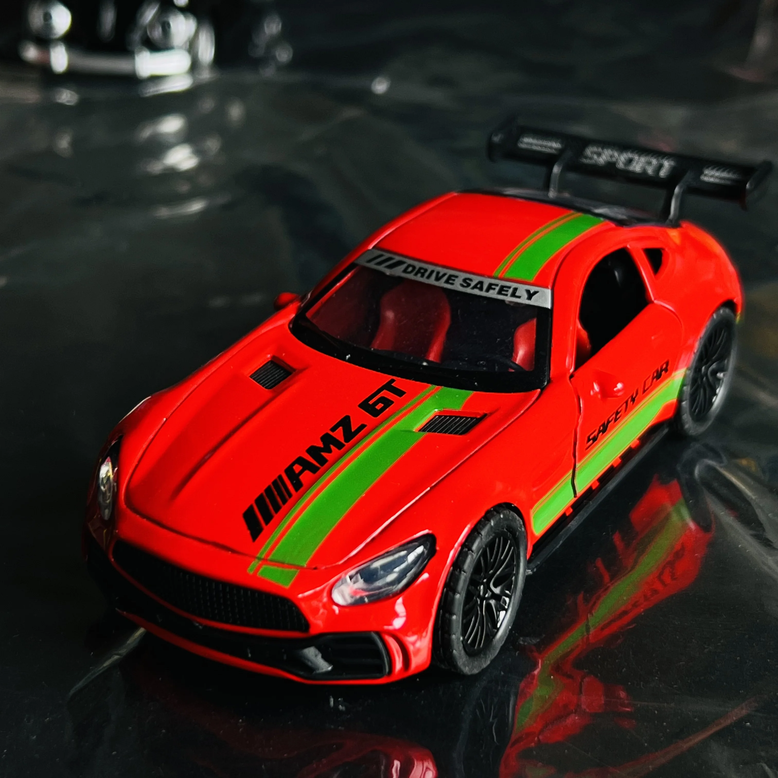 Simulation alloy car model, children's cool sports car model, boys' toy car