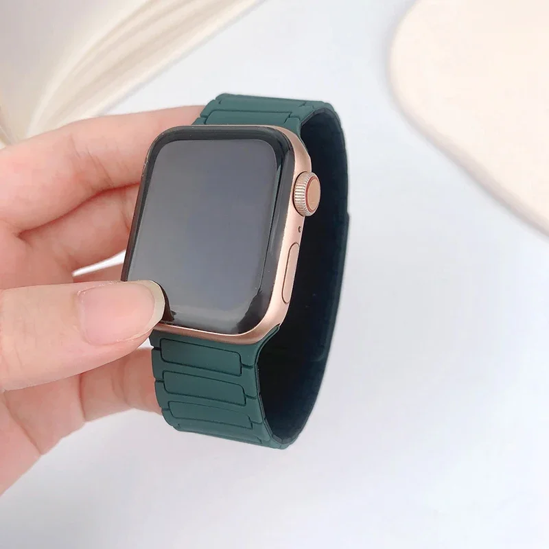 Magnetic Loop for Apple Watch Bands 44mm 40mm 49mm 45mm 41mm 38mm Silicone Bracelet iWatch Series 9 8 7 6 5 4 3 Se ultra 2 strap