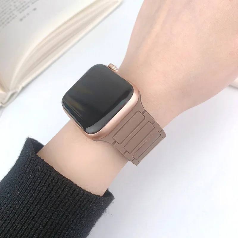 Magnetic Loop for Apple Watch Bands 44mm 40mm 49mm 45mm 41mm 38mm Silicone Bracelet iWatch Series 9 8 7 6 5 4 3 Se ultra 2 strap
