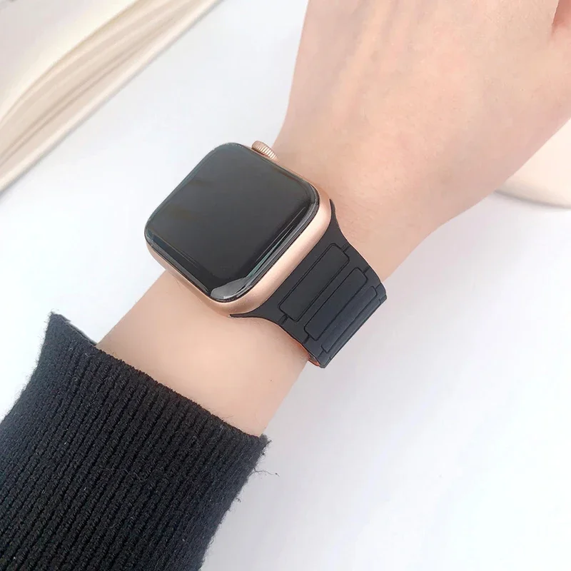 Magnetic Loop for Apple Watch Bands 44mm 40mm 49mm 45mm 41mm 38mm Silicone Bracelet iWatch Series 9 8 7 6 5 4 3 Se ultra 2 strap