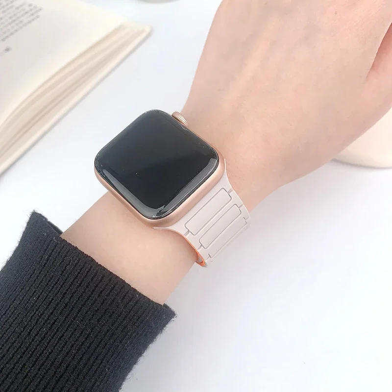 Magnetic Loop for Apple Watch Bands 44mm 40mm 49mm 45mm 41mm 38mm Silicone Bracelet iWatch Series 9 8 7 6 5 4 3 Se ultra 2 strap