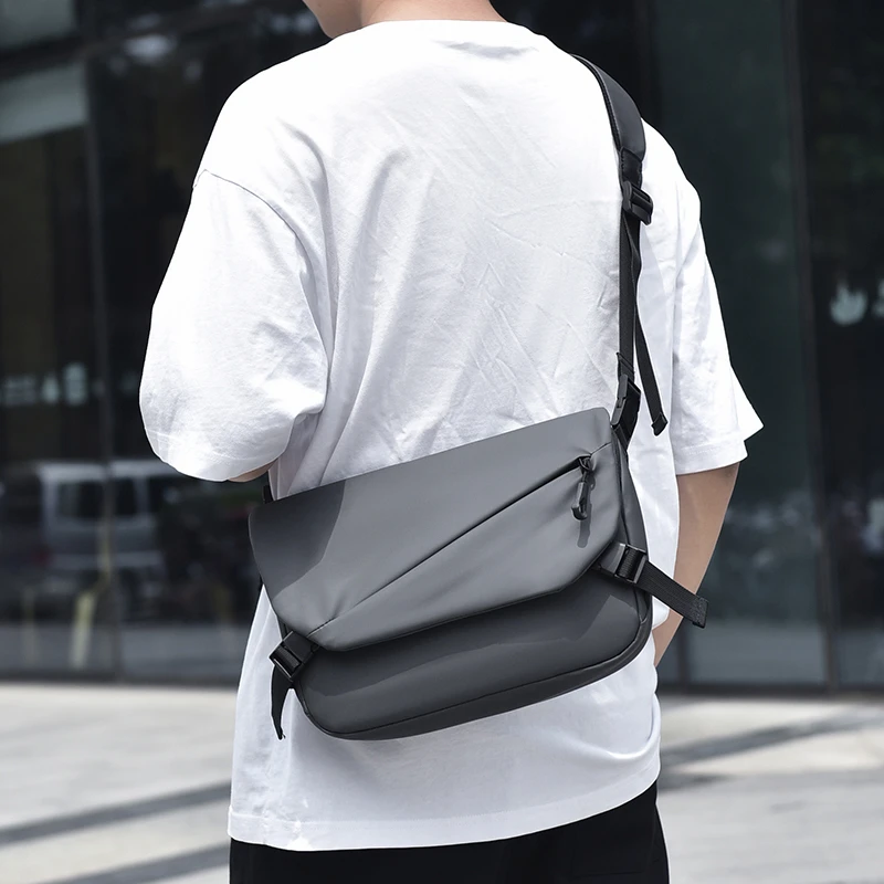 Trendy and Minimalist Men's Outdoor Tactical Waterproof Men's Bag Single Shoulder Bag Large Capacity Wear-Resistant Sports Cross