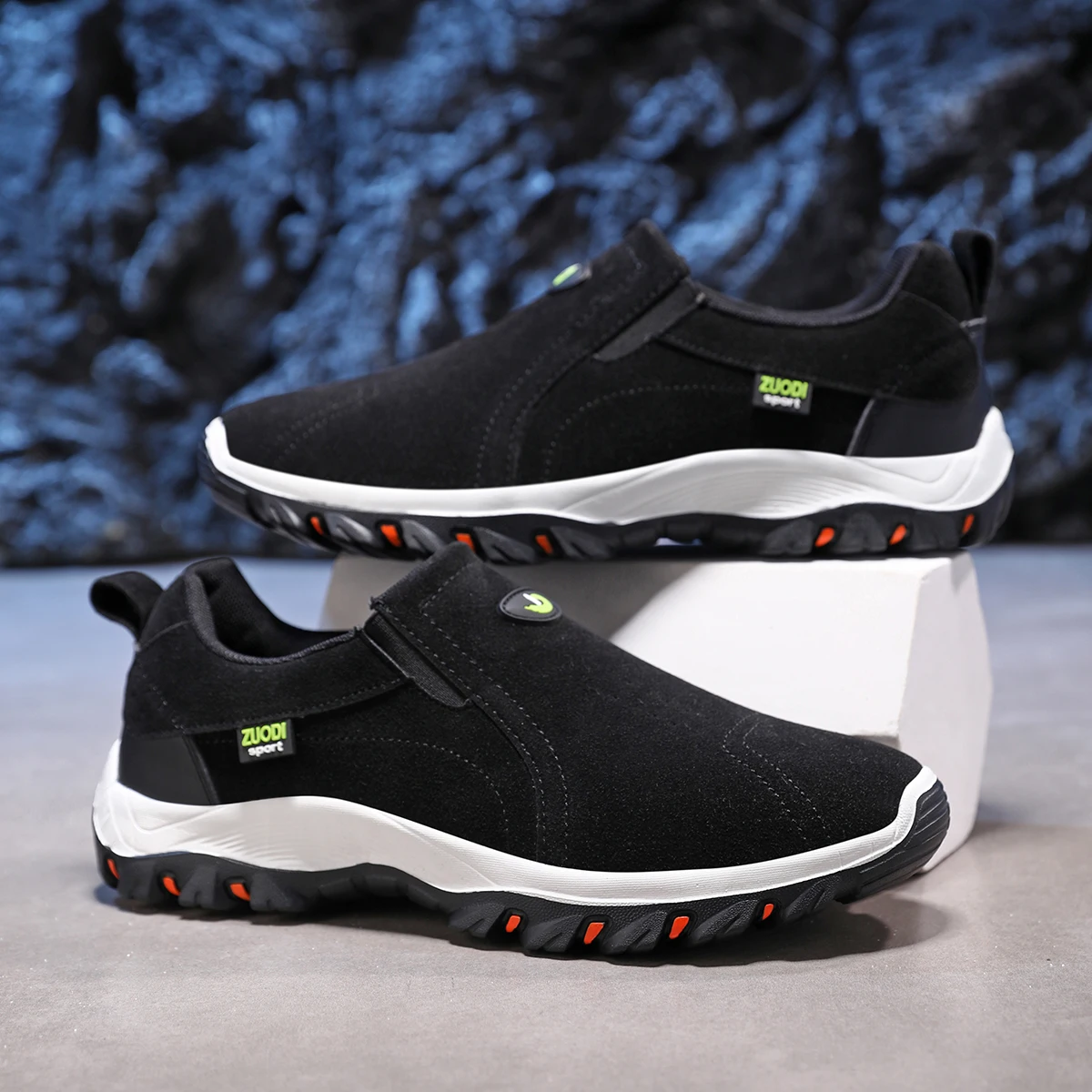 New Men's Casual Sports Shoes PU Leather Mountaineering Travel Shoes Men's Outdoor Lightweight And Comfortable Walking Shoes
