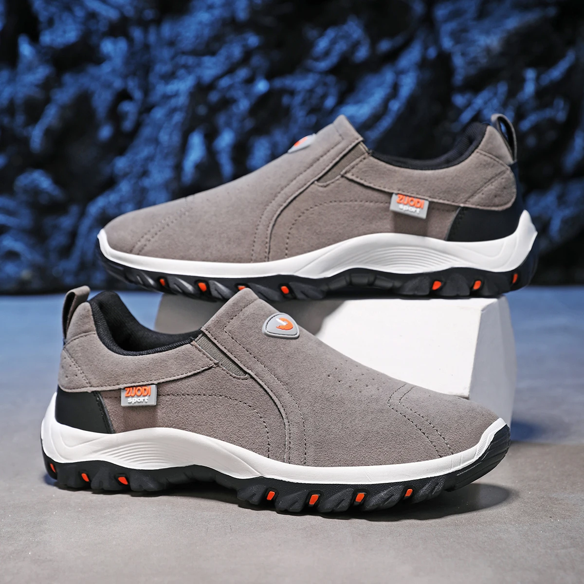 New Men's Casual Sports Shoes PU Leather Mountaineering Travel Shoes Men's Outdoor Lightweight And Comfortable Walking Shoes