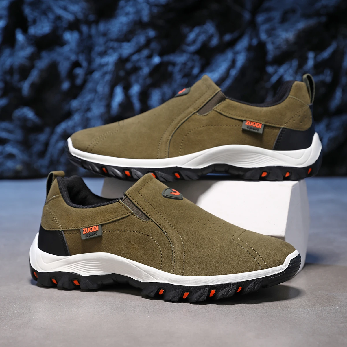 New Men's Casual Sports Shoes PU Leather Mountaineering Travel Shoes Men's Outdoor Lightweight And Comfortable Walking Shoes