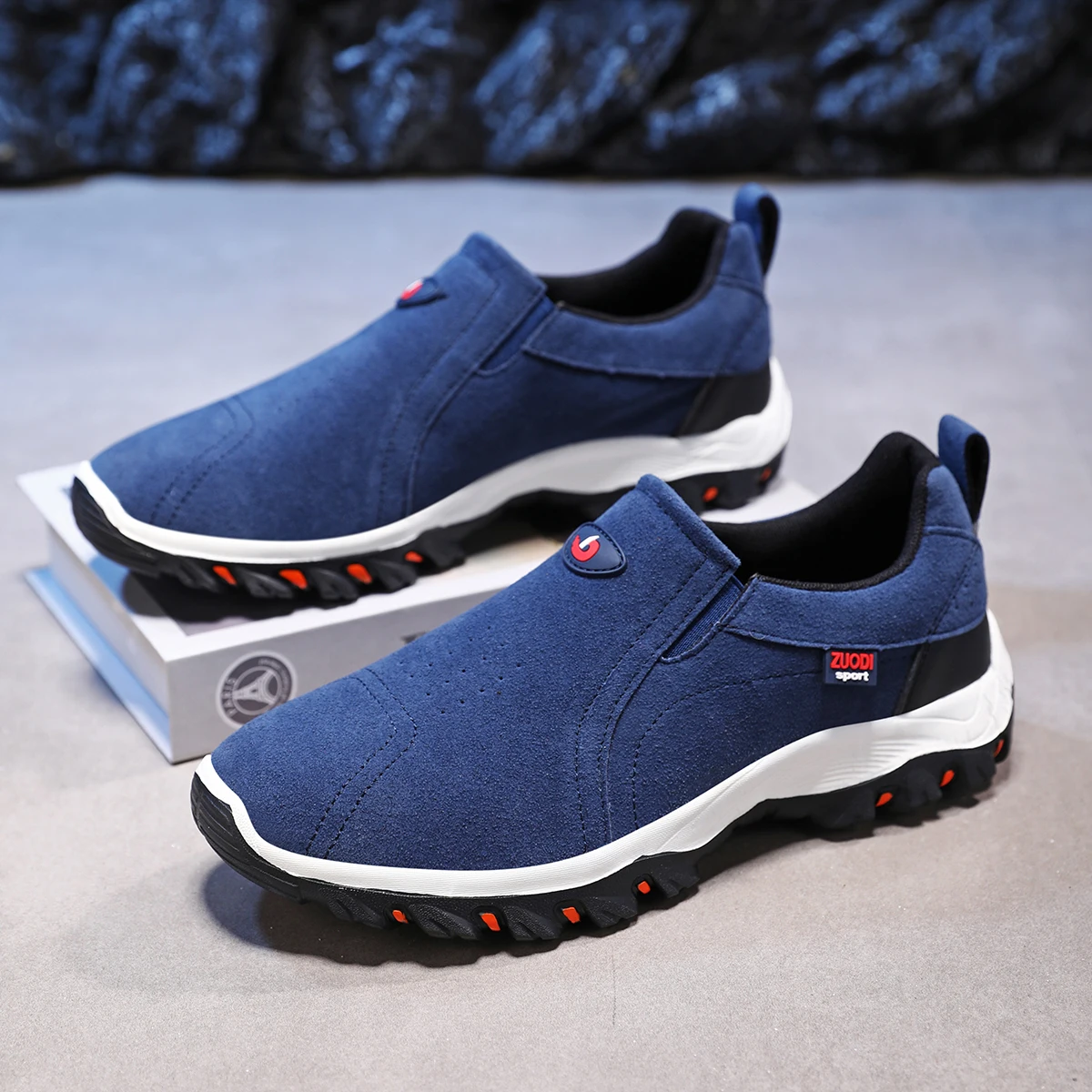 New Men's Casual Sports Shoes PU Leather Mountaineering Travel Shoes Men's Outdoor Lightweight And Comfortable Walking Shoes