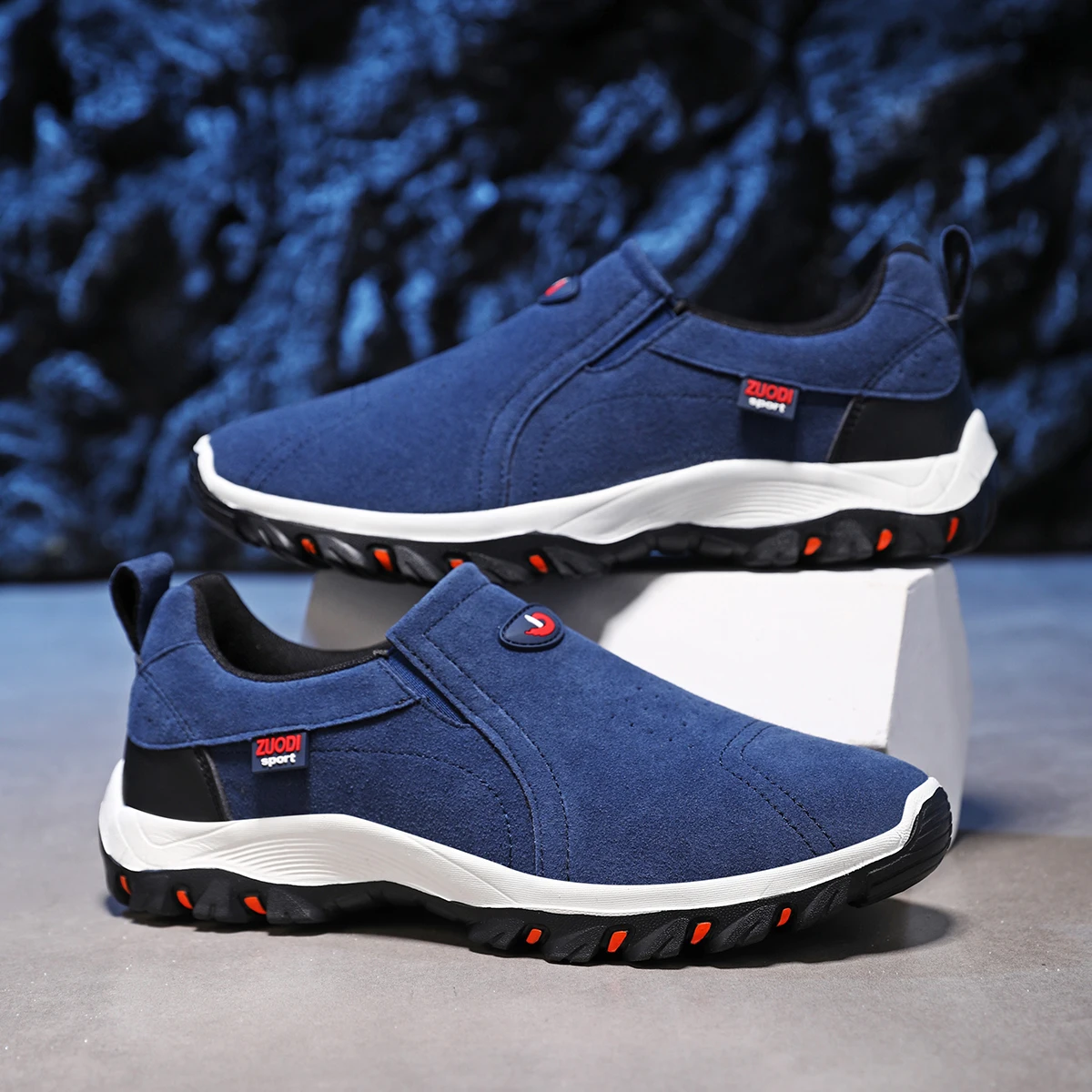 New Men's Casual Sports Shoes PU Leather Mountaineering Travel Shoes Men's Outdoor Lightweight And Comfortable Walking Shoes