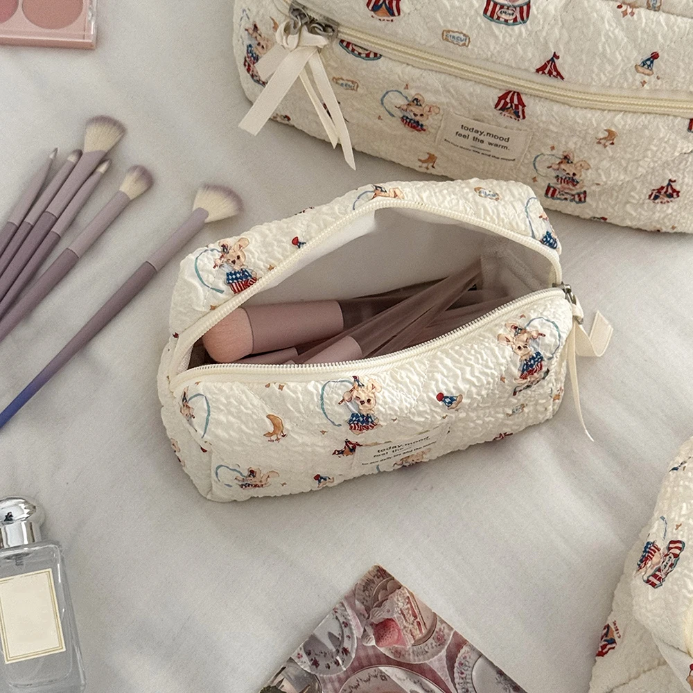 Fashion New Cartoon Rabbit Girl Makeup Bag Tote Cosmetic Organizer Quilted Pouch Handbag Ladies Kawaii Zipper Storage Bag