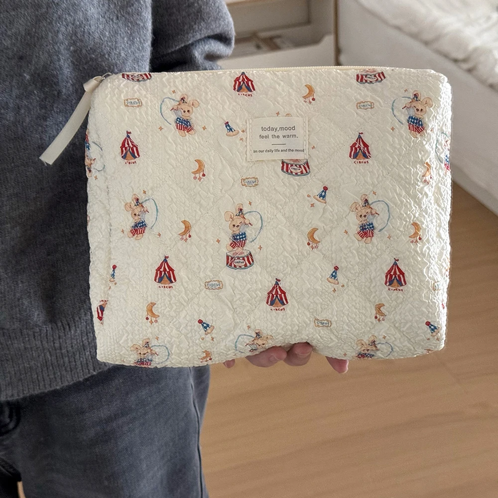 Fashion New Cartoon Rabbit Girl Makeup Bag Tote Cosmetic Organizer Quilted Pouch Handbag Ladies Kawaii Zipper Storage Bag