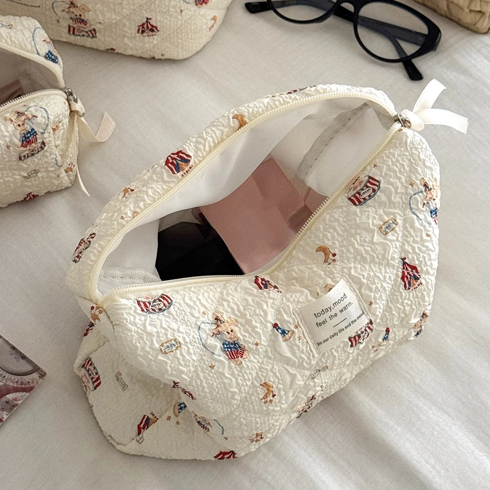 Fashion New Cartoon Rabbit Girl Makeup Bag Tote Cosmetic Organizer Quilted Pouch Handbag Ladies Kawaii Zipper Storage Bag