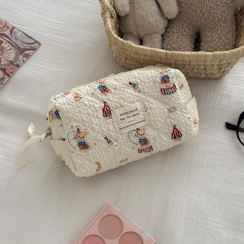 Fashion New Cartoon Rabbit Girl Makeup Bag Tote Cosmetic Organizer Quilted Pouch Handbag Ladies Kawaii Zipper Storage Bag