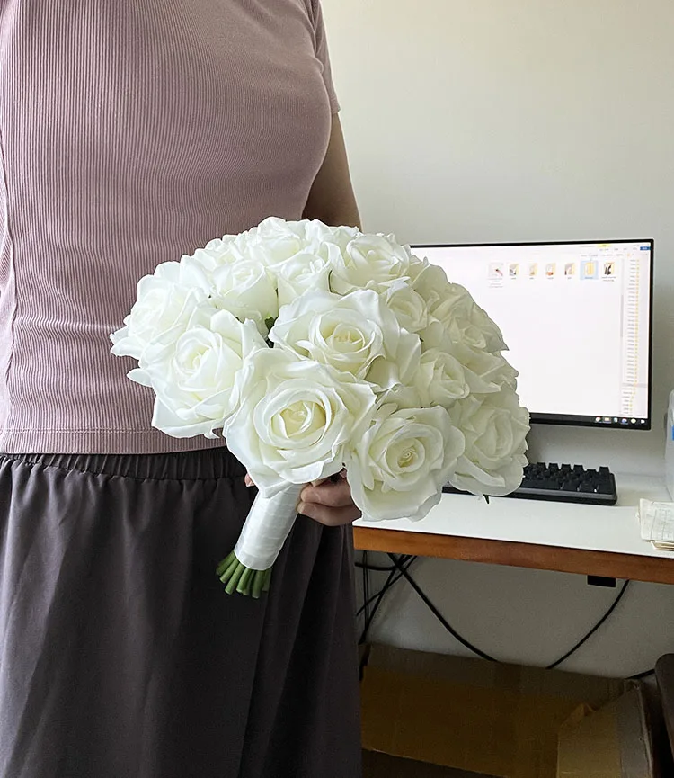Bride Bridesmaids Bouquet Wedding Flowers Accessories Boutonniere Men White Silk Roses Artificial Bridal Bouquet Centrepiece