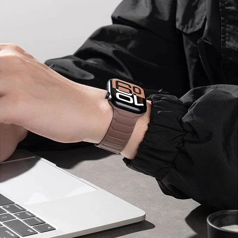 Magnetic Silicone Strap for Apple Watch Band Ultra 2 49mm 45mm 41mm Bracelet for Iwatch Series 9 8 7 6 SE 5 4 38 42mm 44mm 40mm