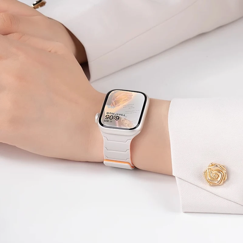 Magnetic Silicone Strap for Apple Watch Band Ultra 2 49mm 45mm 41mm Bracelet for Iwatch Series 9 8 7 6 SE 5 4 38 42mm 44mm 40mm