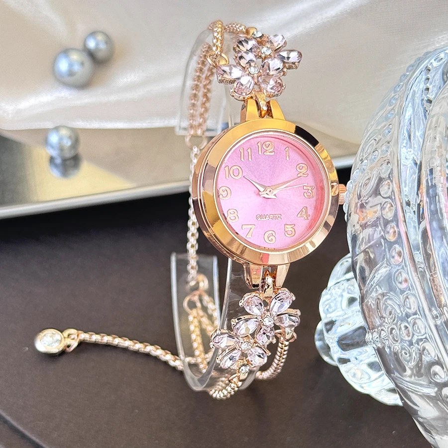 Live Burst New Diamond Set Flowers Color Diamond Simple Fashion Pull Bracelet Watch Women's Watch