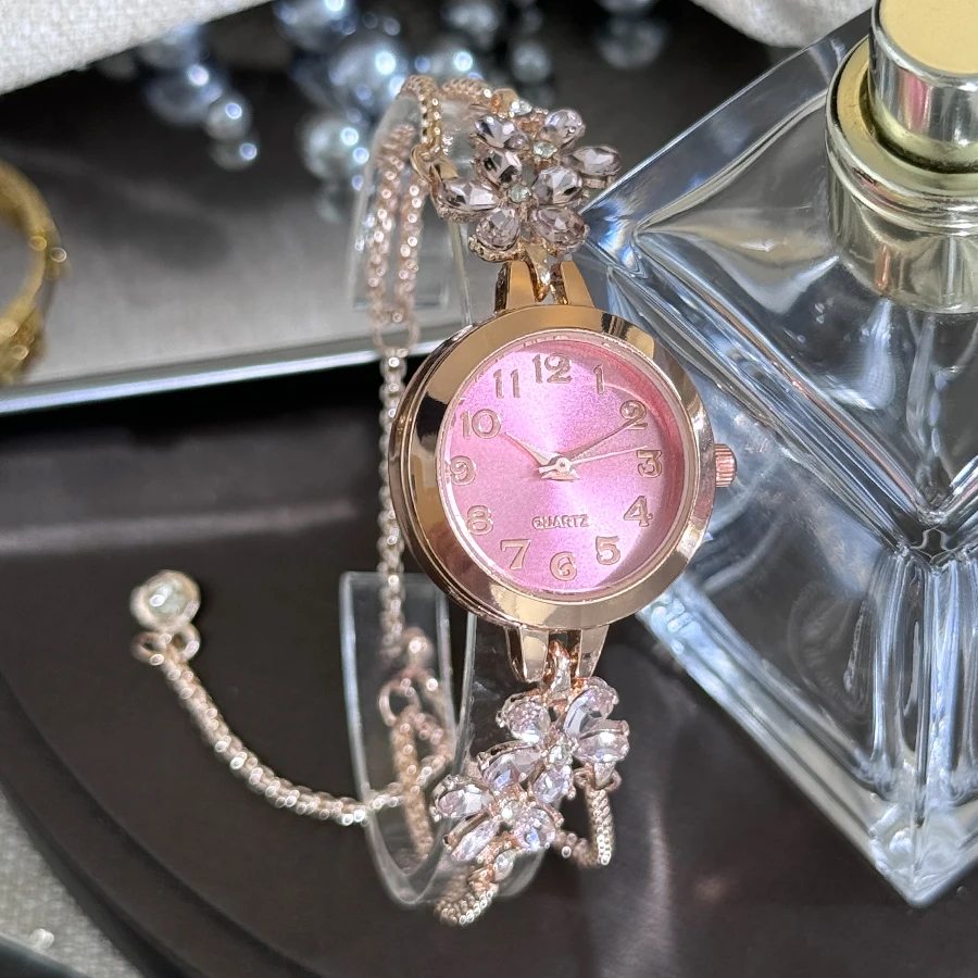 Live Burst New Diamond Set Flowers Color Diamond Simple Fashion Pull Bracelet Watch Women's Watch