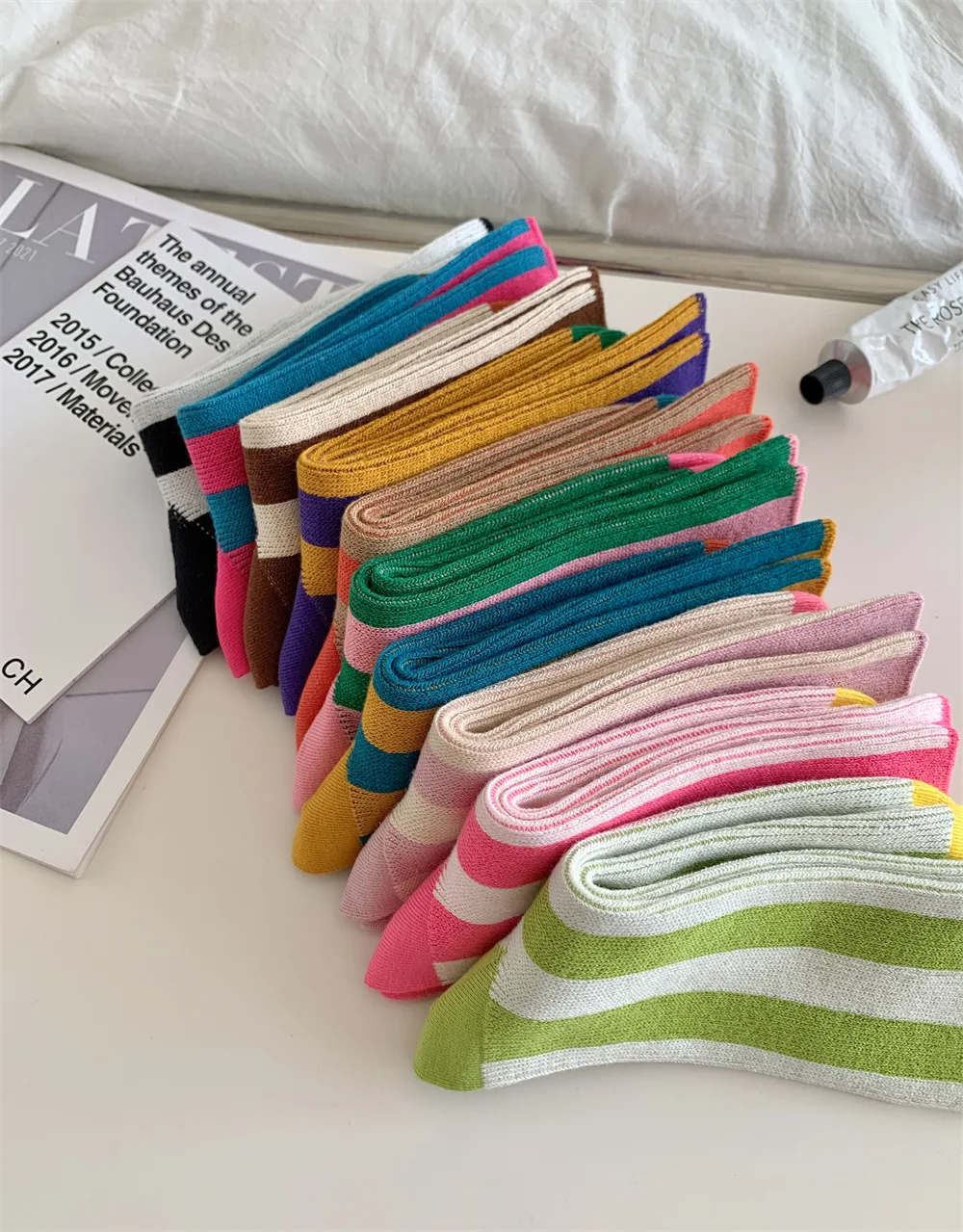 1Pairs Striped Funny Socks Korean Japanese Man Women Design Unisex Fashion Trendy Crew Stockings