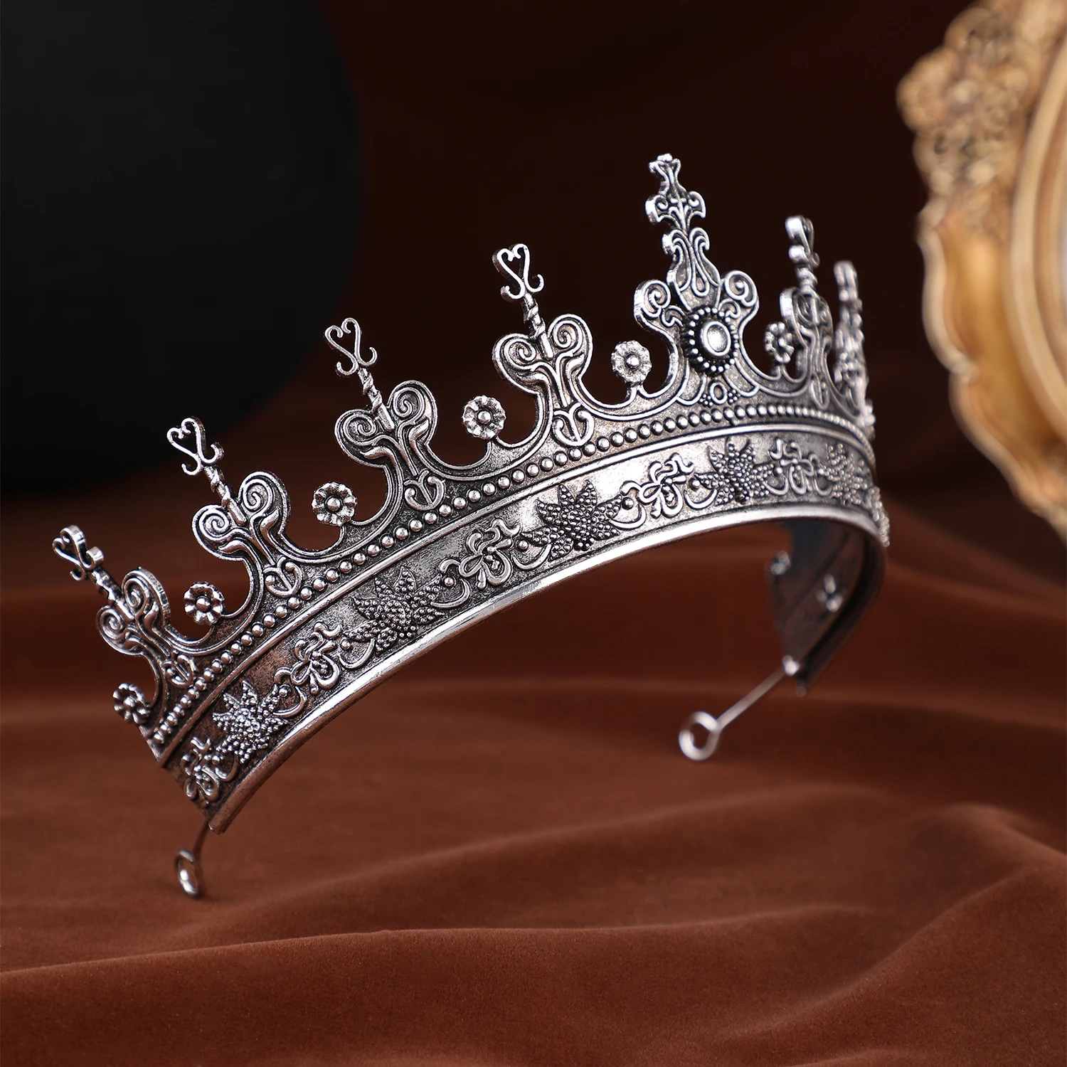 Unisex Golden Medieval Crown Renaissance Period Costume Accessory Prince Princess Birthday Masquerade Ball Halloween Headpiece