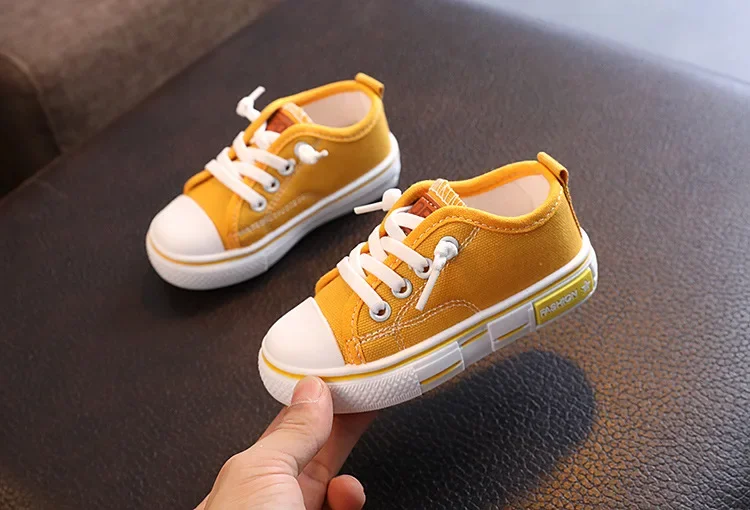 Children's Low-top Canva Shoes 2025 Spring New Style White Candy Color Men's Women's Children's Parent-child Board Shoes