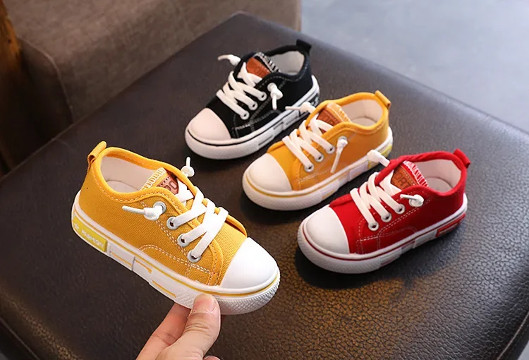 Children's Low-top Canva Shoes 2025 Spring New Style White Candy Color Men's Women's Children's Parent-child Board Shoes