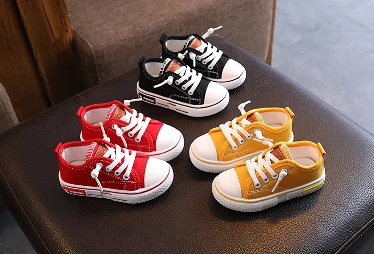 Children's Low-top Canva Shoes 2025 Spring New Style White Candy Color Men's Women's Children's Parent-child Board Shoes