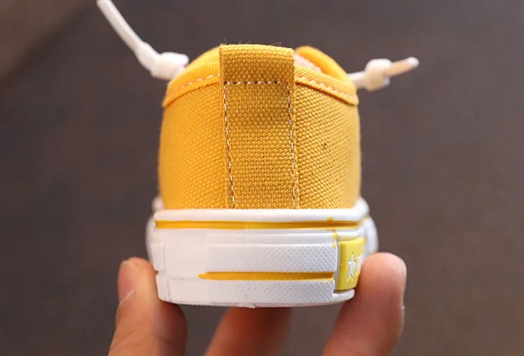 Children's Low-top Canva Shoes 2025 Spring New Style White Candy Color Men's Women's Children's Parent-child Board Shoes