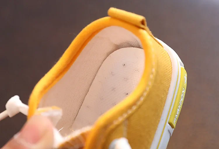 Children's Low-top Canva Shoes 2025 Spring New Style White Candy Color Men's Women's Children's Parent-child Board Shoes