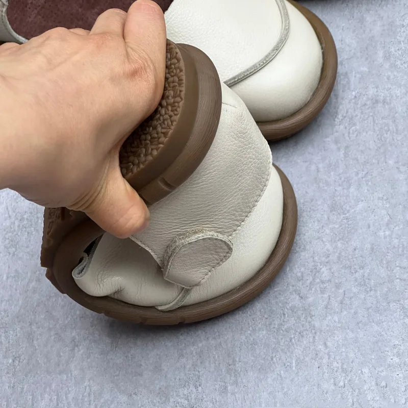 Soft Leather Women's Flat Shoes Retro Handmade Comfortable 2025 Summer Genuine Leather Fashion Black Casual Sandals Ladies