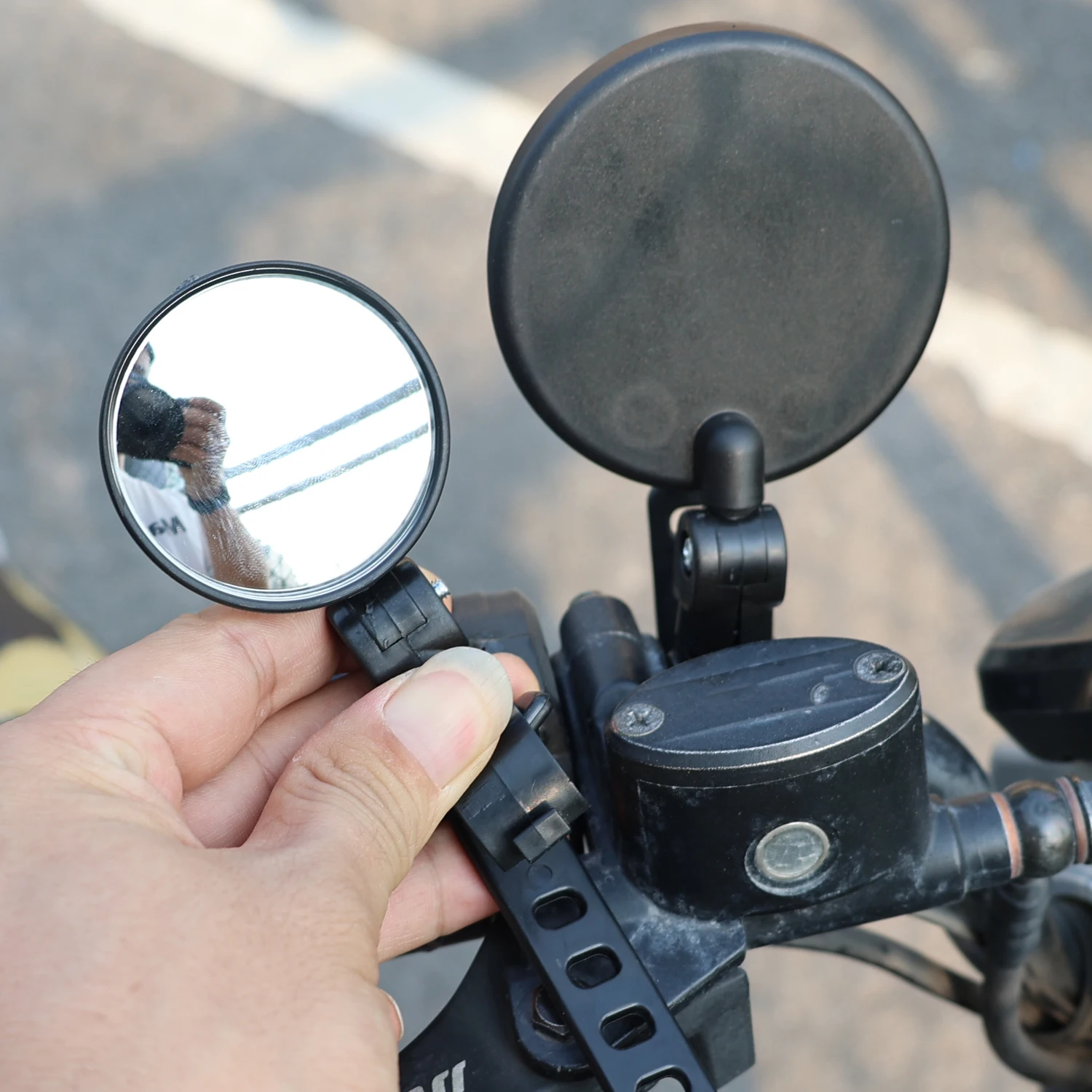 Universal Bicycle Mirror Handlebar Rearview Mirror for Bicycle Motorcycle 360 Rotation Adjustable for Bike Riding Cycling Mirror