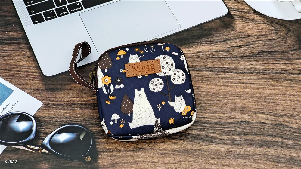 Girl Napkin Credit Card Holder Headphone Case Coin Clip Sanitary Bag Change Purse Tamper-Proof Storage Bag Sanitary Mat Bag